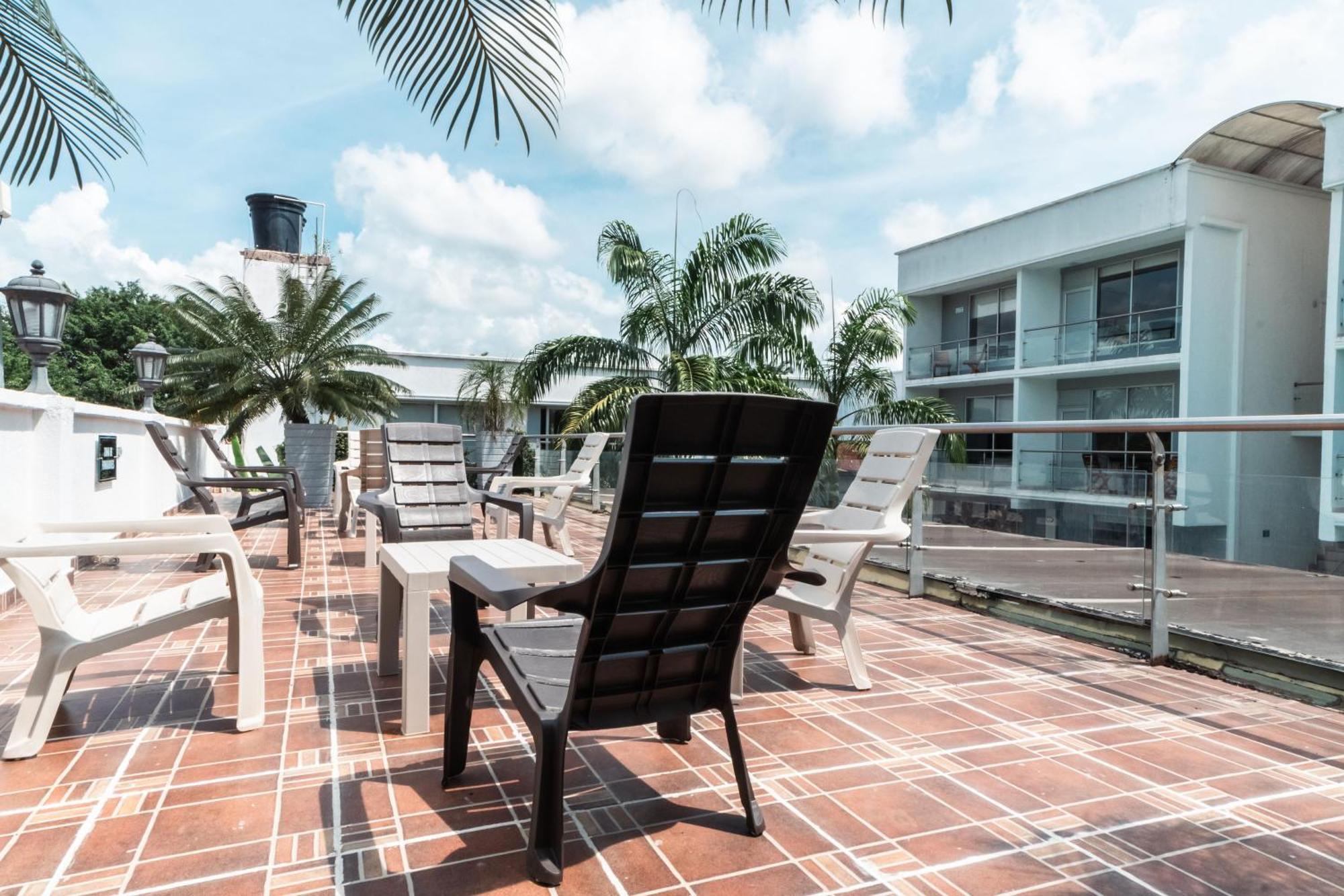 Hotel El Aeropuerto San José del Guaviare Buitenkant foto