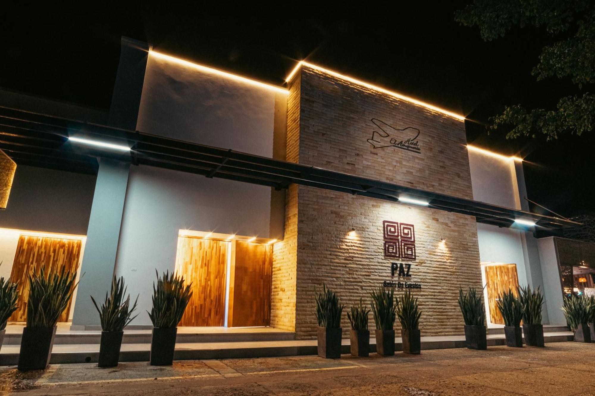 Hotel El Aeropuerto San José del Guaviare Buitenkant foto
